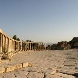 la Piazza Ovale Jerash